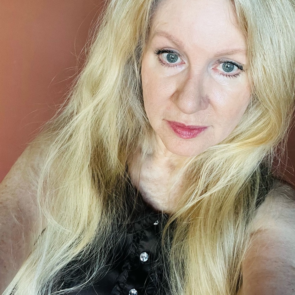 Meet your Posher, Wendy